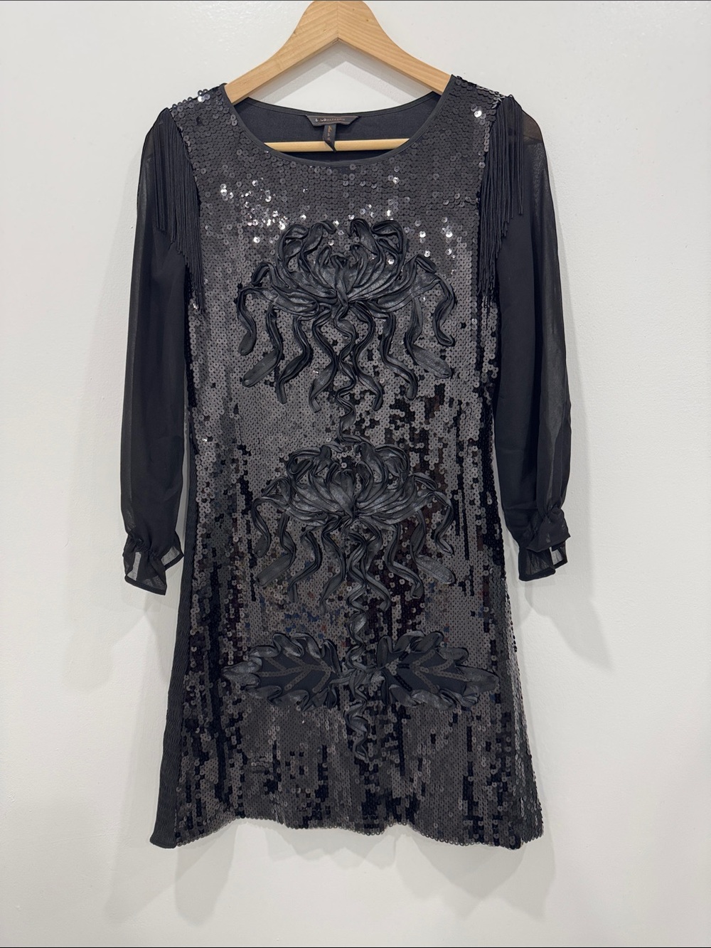 BCBGMAXAZRIA Black Silk Sequin Embellished Cocktail Dress Sz 4 Fringe Sleeve